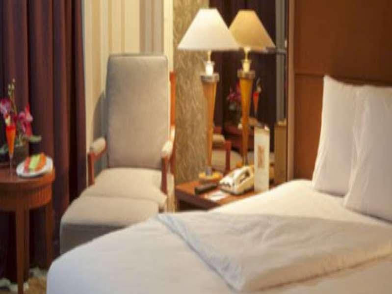 Treva International Hotel Jakarta Ngoại thất bức ảnh